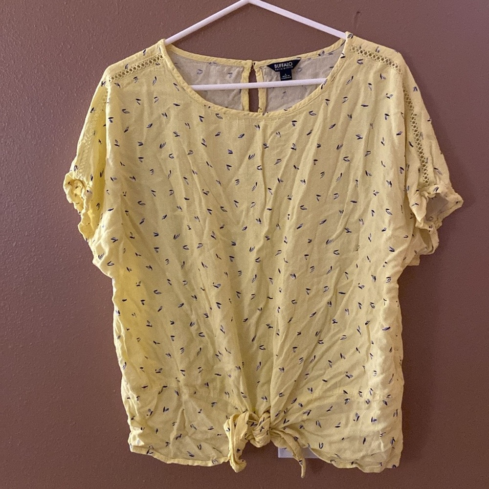Buffalo David Bitton Yellow Tie Bottom Short Sleeve - Picture 1 of 3